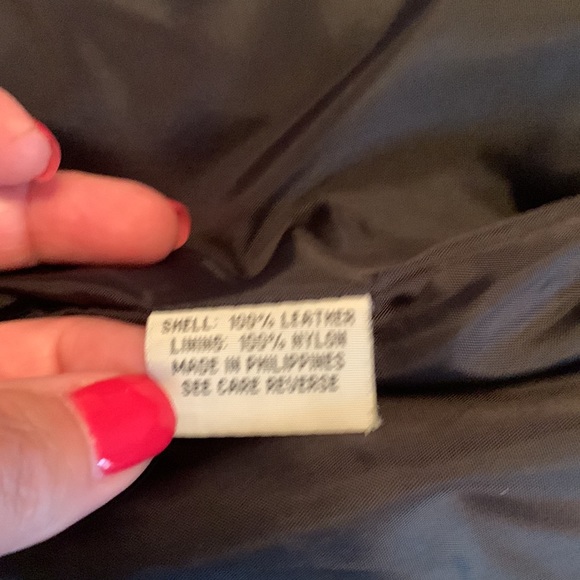 Oversized heavy black leather jacket - Picture 7 of 9